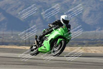 media/Jan-15-2026-Racers Edge (Thu) [[dfebeb70ab]]/3-B Group/Session 1 Turn 8/